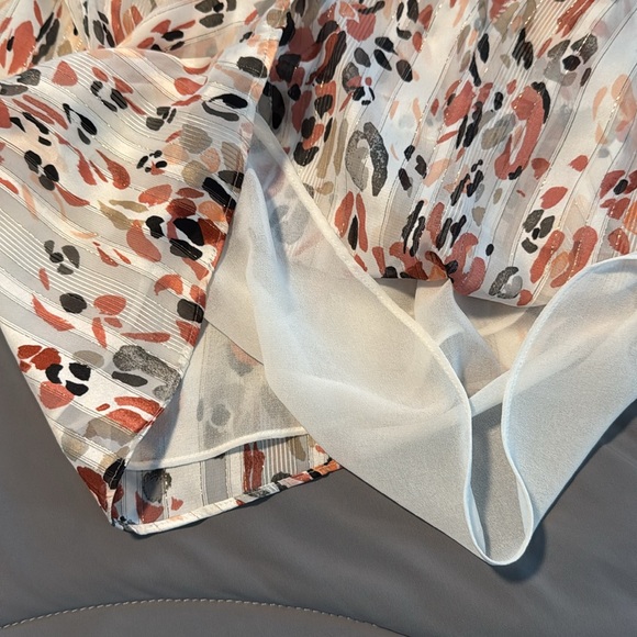 WHBM metallic off the shoulder top. Size 6. Fall colors. - Picture 4 of 4